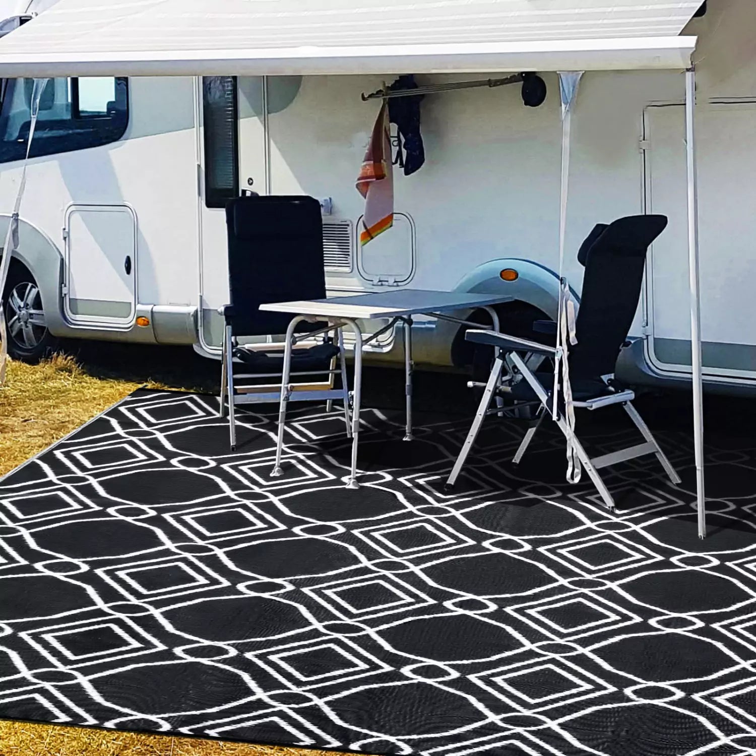 Outdoor rugs for campers black